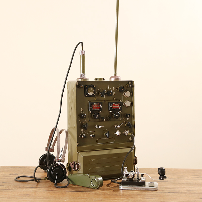 复古发报机 创意工艺与金融中介的跨界融合